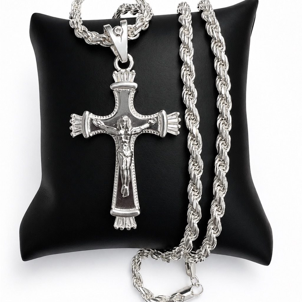 925 Sterling Silver Cz Crucifix Cross Pendant Rope Chain Men’s Necklace Size 22”